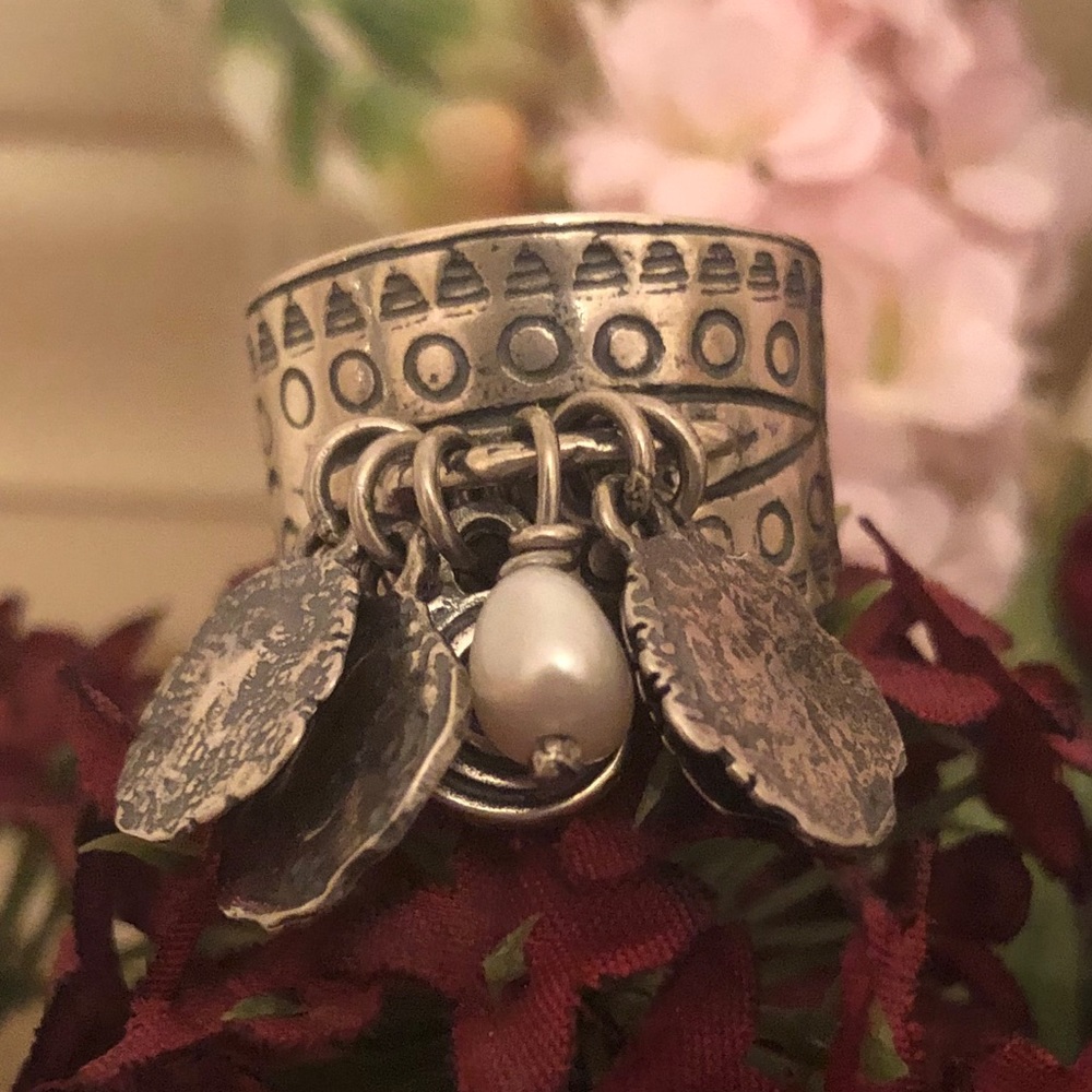 Silpada Cha-Cha Sterling Silver Pearl Ring - Picture 13 of 16